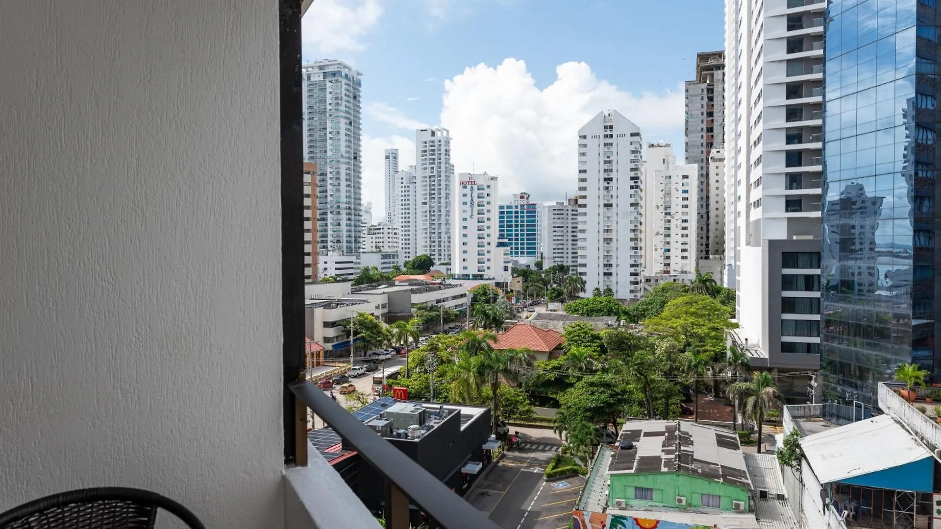 Apartamento En Bocagrande - Piscina, Jacuzzi Y Mar Cartagena Colombia