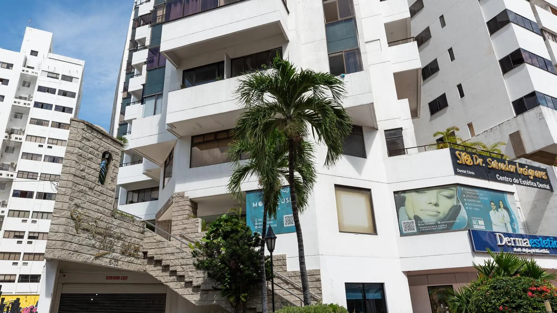 Apartamento En Bocagrande - Piscina, Jacuzzi Y Mar Cartagena