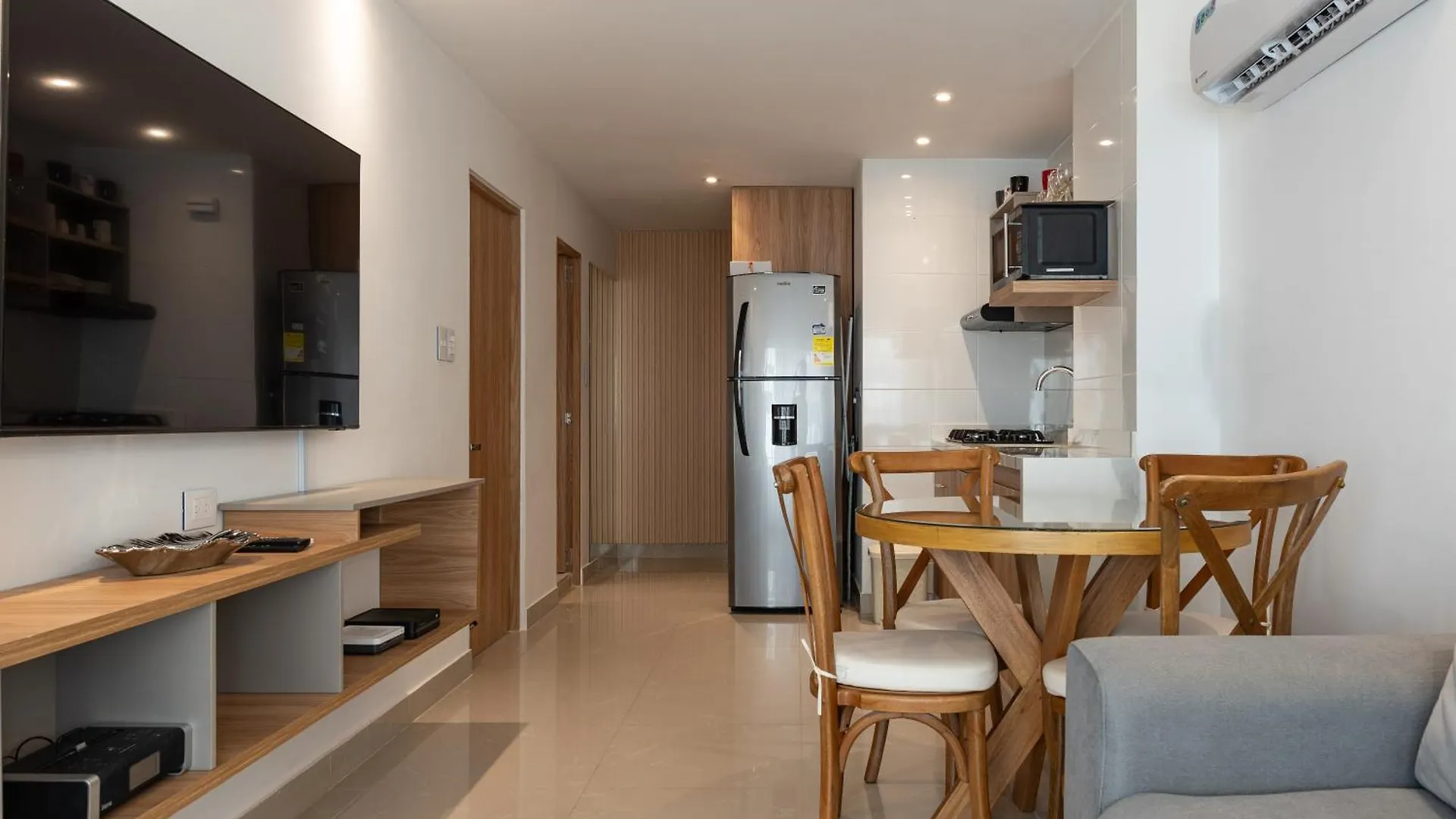 Apartamento En Bocagrande - Piscina, Jacuzzi Y Mar Cartagena