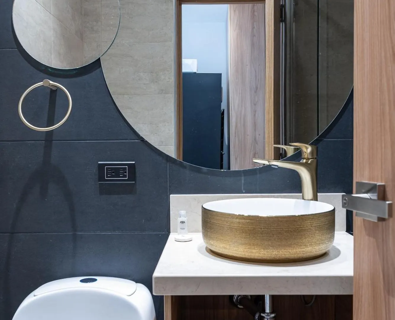 Apartamento En Bocagrande - Piscina, Jacuzzi Y Mar Cartagena